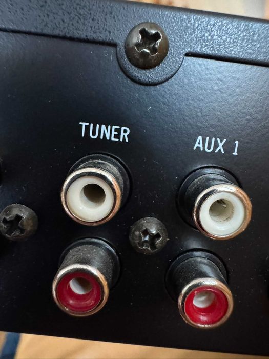 Rotel RC-972 – klasyczny przedwzmacniacz stereo