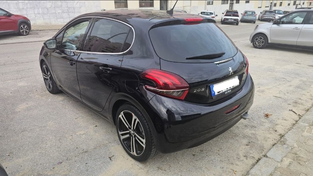 Peugeot 208 Gt line automático