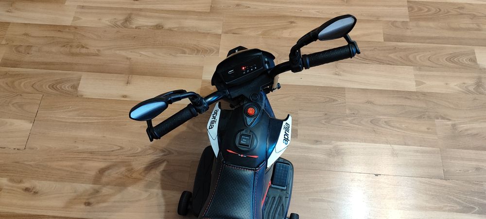 Motocykl na akumulator Aprilia