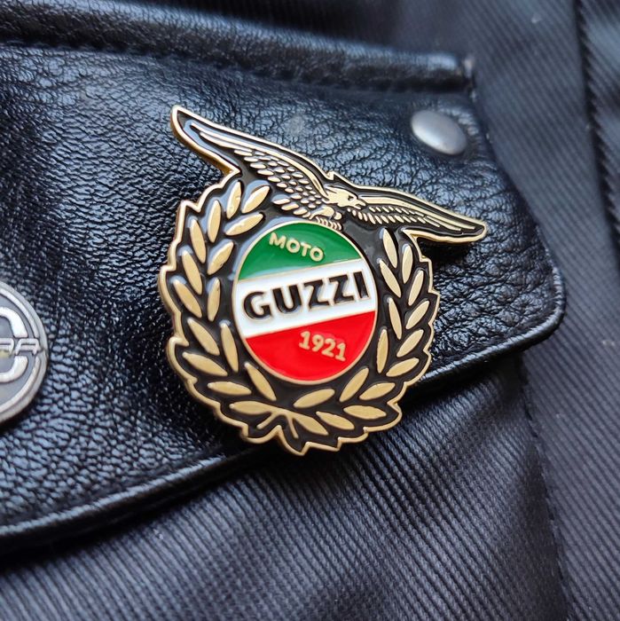 Moto Guzzi znaczek ,pin