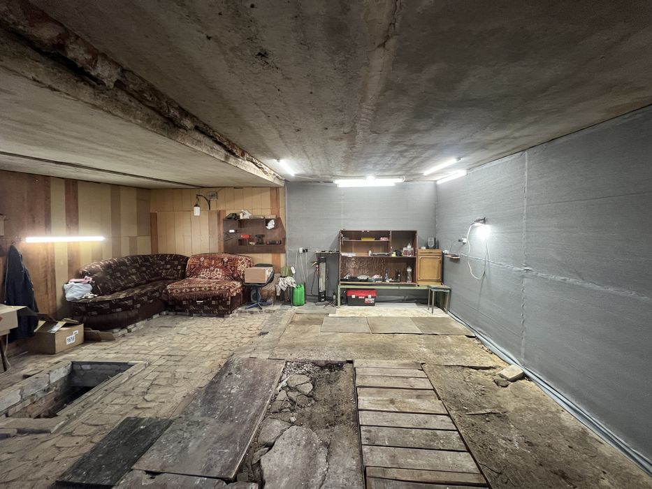 Продам гараж 34м.кв