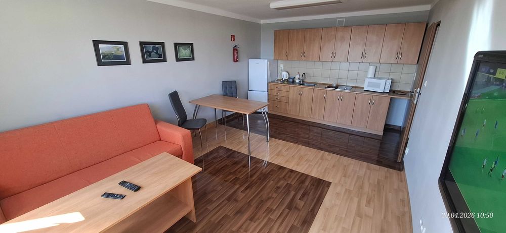 Mieszkanie 43 m² | 2 pokoje | PORTERNIA 24/7 | CZYNSZ 1500 + RYCZAŁT 500 | ul. Szkolna 2