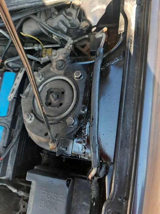 Мазда 323 2001г.