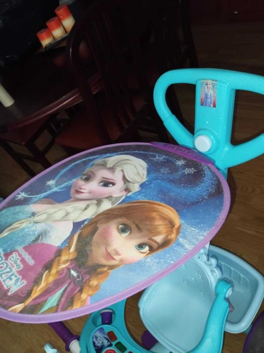 Triciclo da Frozen de menina