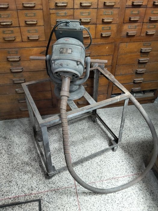 Retificadora industrial 220\380 volts