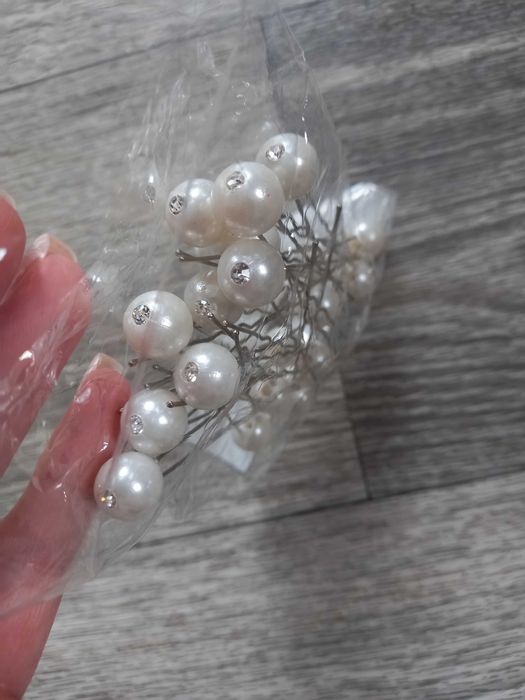 Продам прикраси для волосся