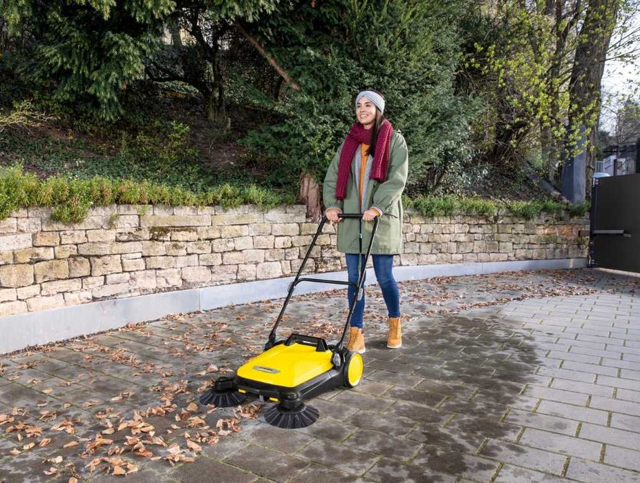 Zamiatarka Ręczna Karcher S 4 Twin 4 Szczotki Boczne NOWA