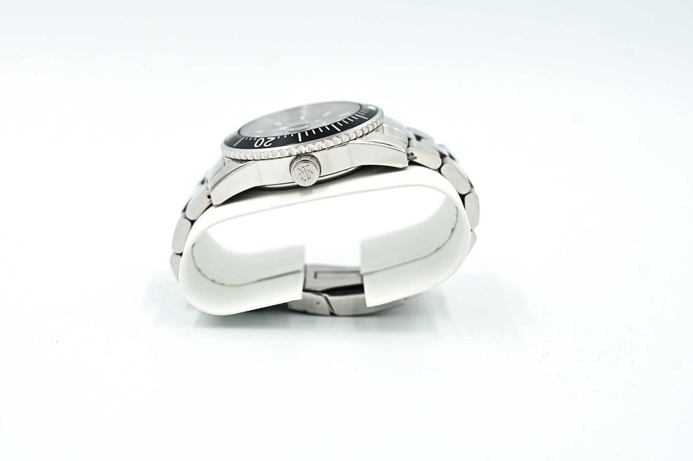 Diver Revue Thommen Diver 300M Automat