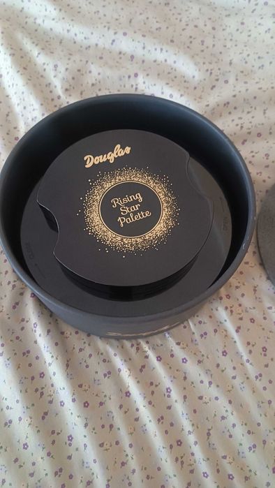 Zestaw paletka Douglas