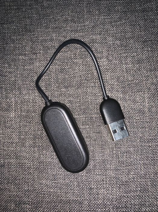 Зарядка на MIBand 4