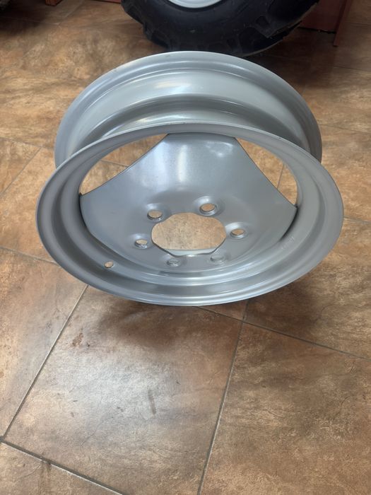Felgi 4.5-16 przód Ursus C360 C330 MF 6otworów