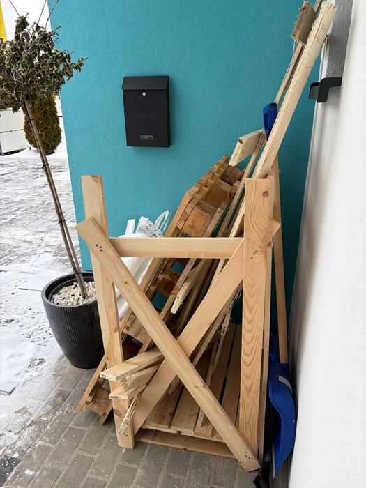 Drewno surowe i paleta