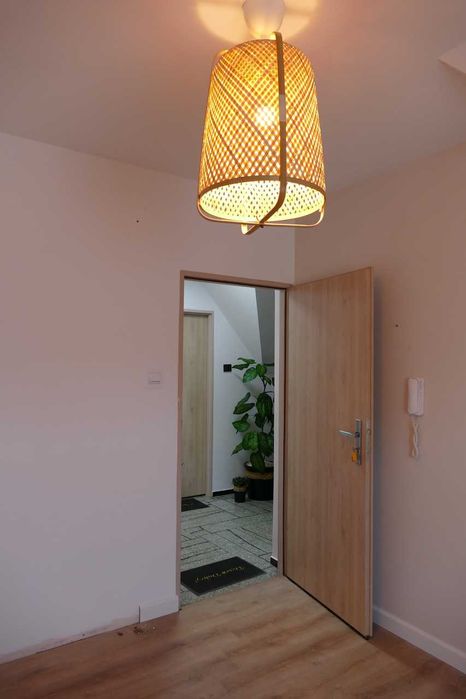 Lokal w centrum Leszna biuro/ usługi , pow. 10 m2, cena 600 pln + vat