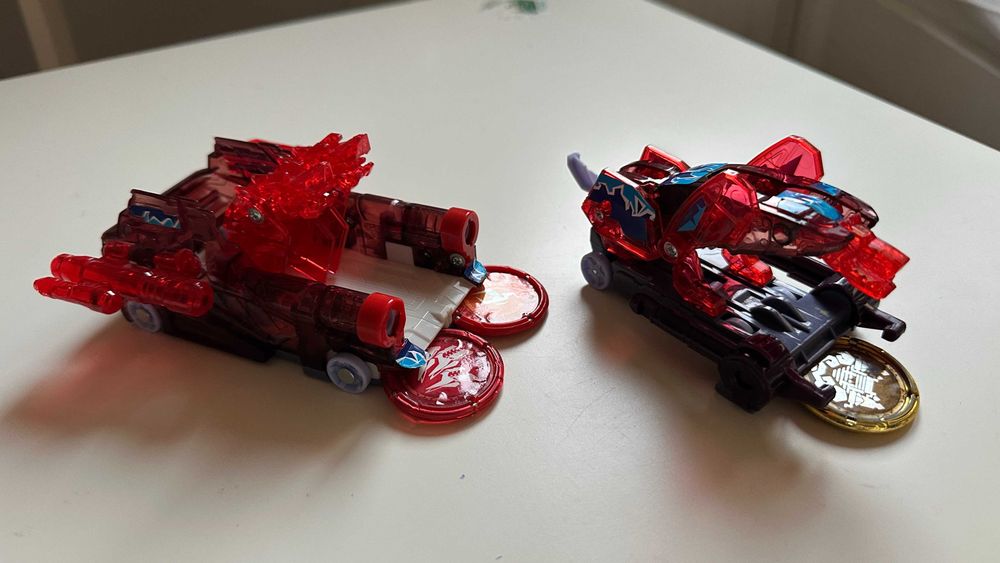 Samochodziki-transformery Screechers Wild