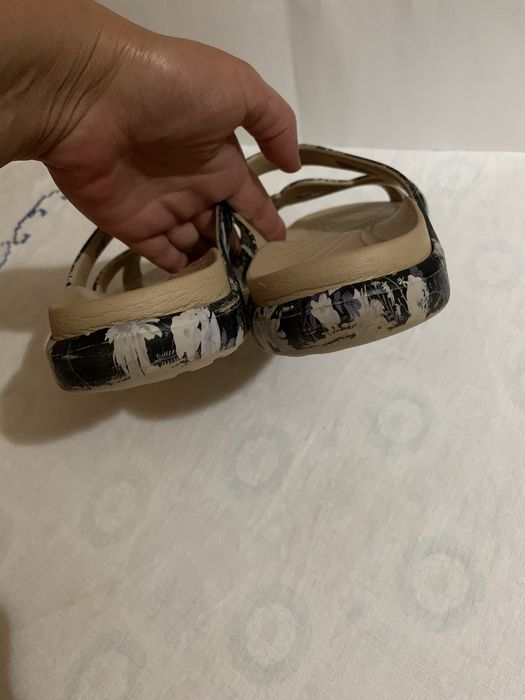 Жіночі Crocs великого розміру