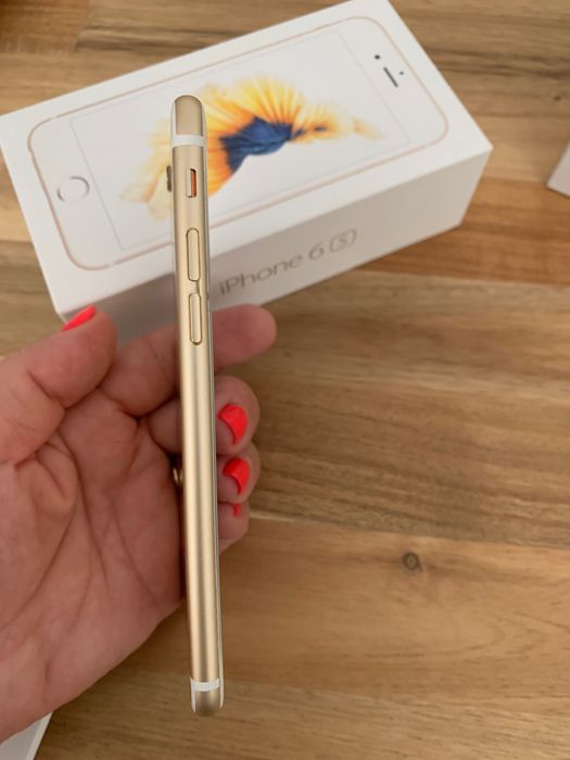 iPhone 6S 32 GB dourado