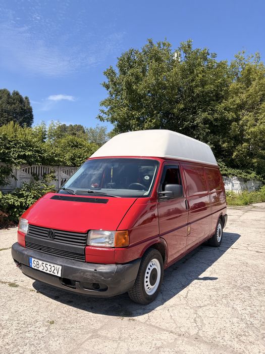 Volkswagen Transporter podwyzszony fabrycznie, docieplona paka.