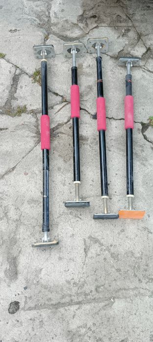 Rozpórki do montażu drzwi