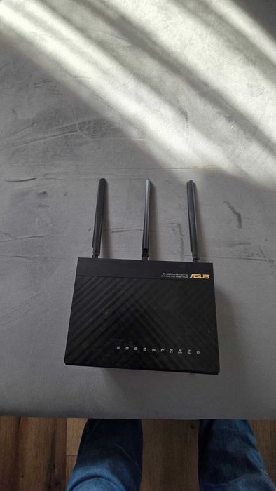 Router DSL Asus DSL-AC68U