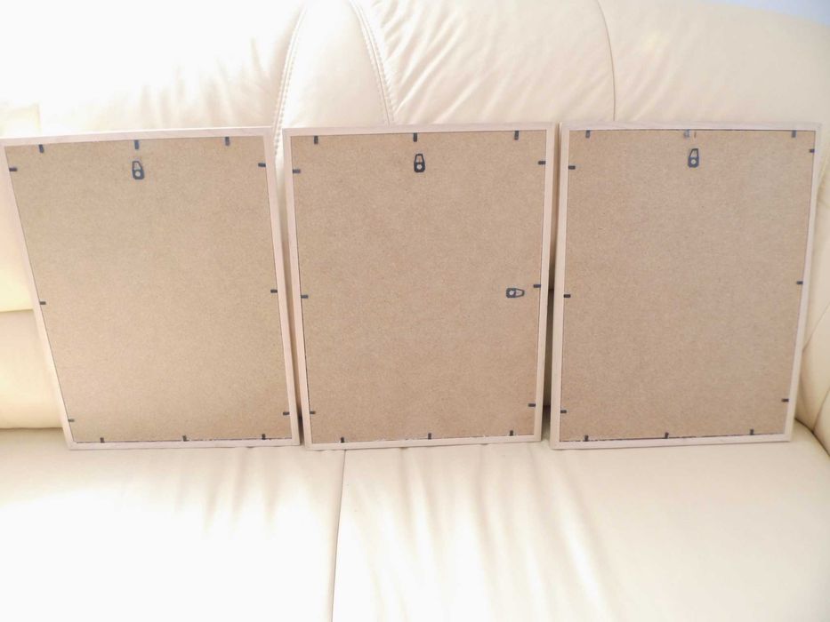 Pastele. Trzy obrazy. Oprawa.