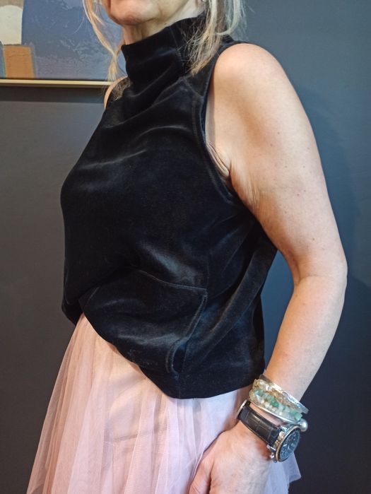 Czarna welurowa kamizelka top bezrękawnik Calvin Klein