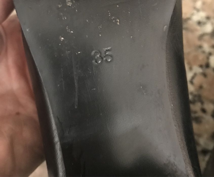 Sapatos pretos, para  praxe