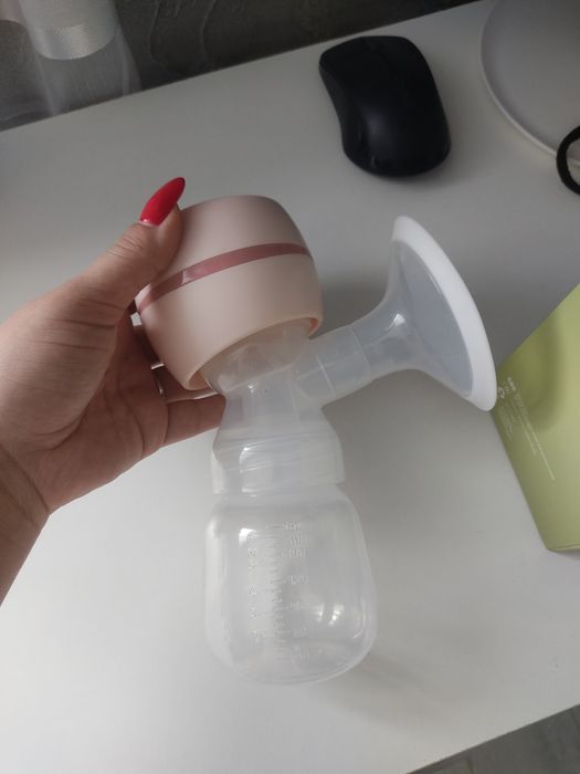 Електричний молоковідсмоктувач