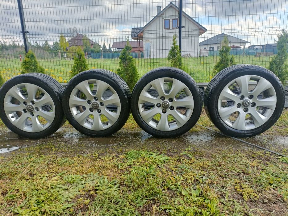 Sprzedam felgi do opla r17 5x120(centrujący 67.1)