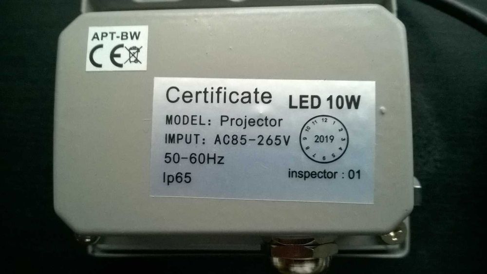 Halogen 10W LED 16 kolorów z pilotem