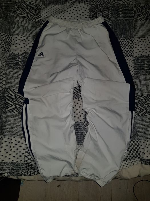 Adidas spodnie ortalionowe vintage białe