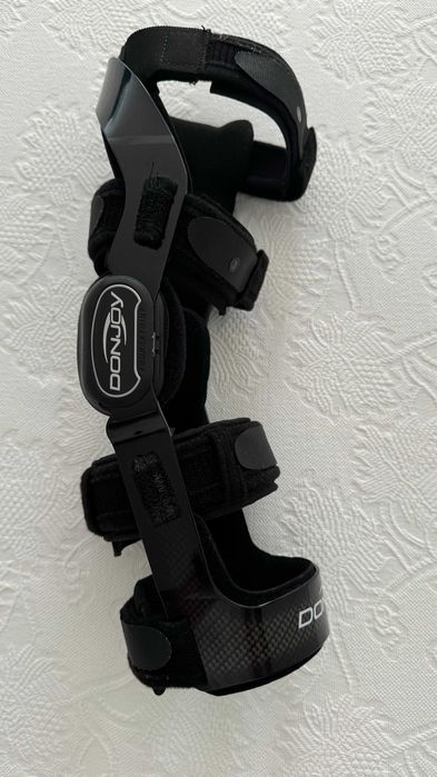 Joelheira Ortopédica Articulada DonJoy® LCA (direito) como nova