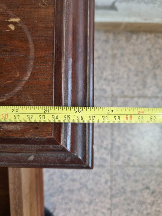 Mesa de Cabeceira Antiga boa Madeira em bom estado