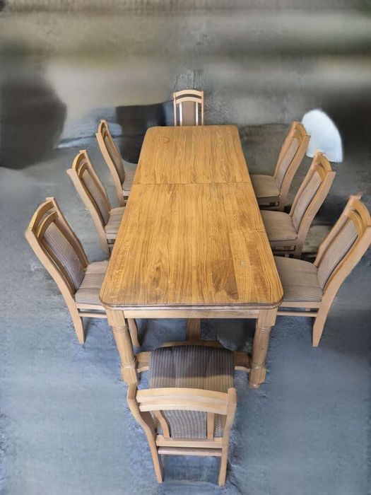 Sprzedam solidny dębowy stół , wykonany na zamówienie + 12krzeseł.