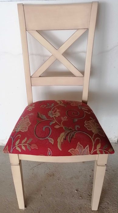 Table and 4 chairs64586359634945122