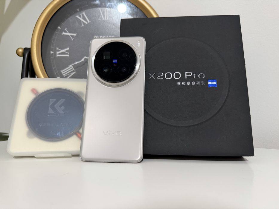 Vivo X200 Pro - Versão Chinesa -  256GB
