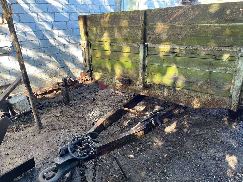 Трактор Т-25 з причепом та  усім, що необхідно для обробки городів