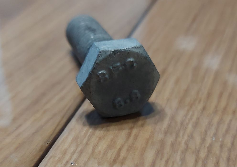 Болт М10×35, класс прочности 8,8