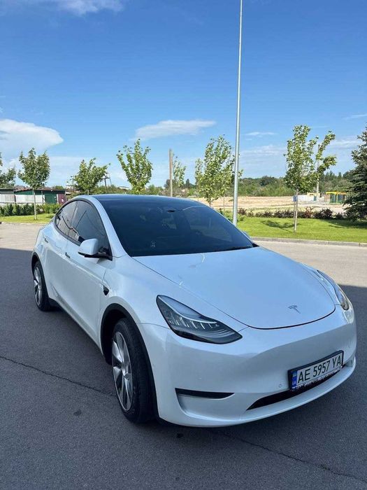Tesla Model Y Long Range Dual Motor 2021 Тесла Електричний Кросовер