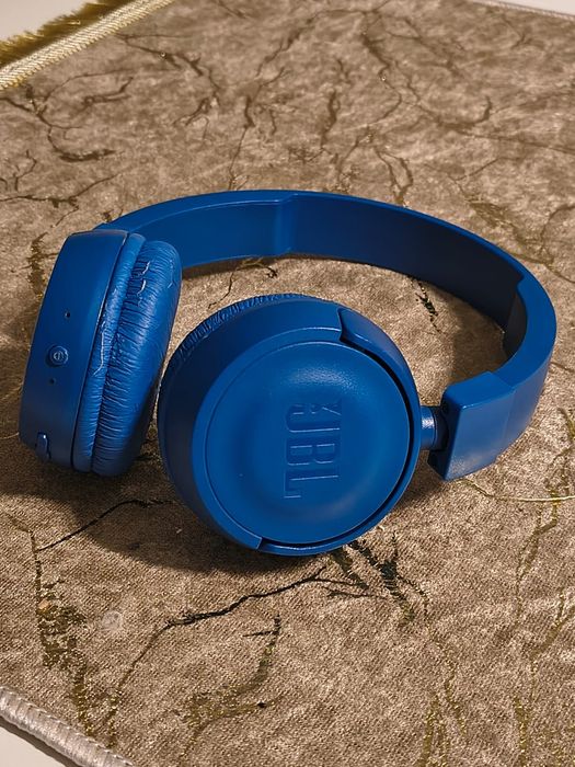 Witam sprzedam słuchawki JBL T450BT