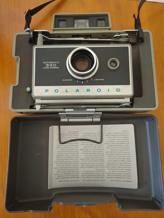 Polaroid Automatic 330