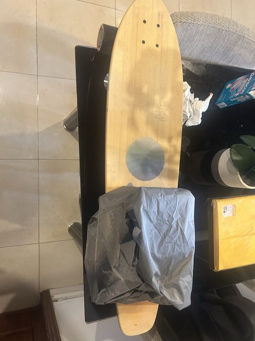 Skate profissional novo com capa de proteçao
