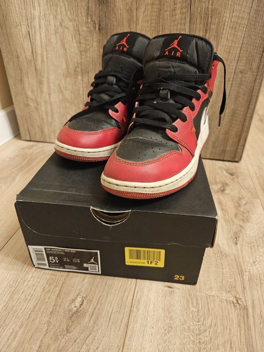 Buty sportowe Jordany 1 mid rozmiar 38