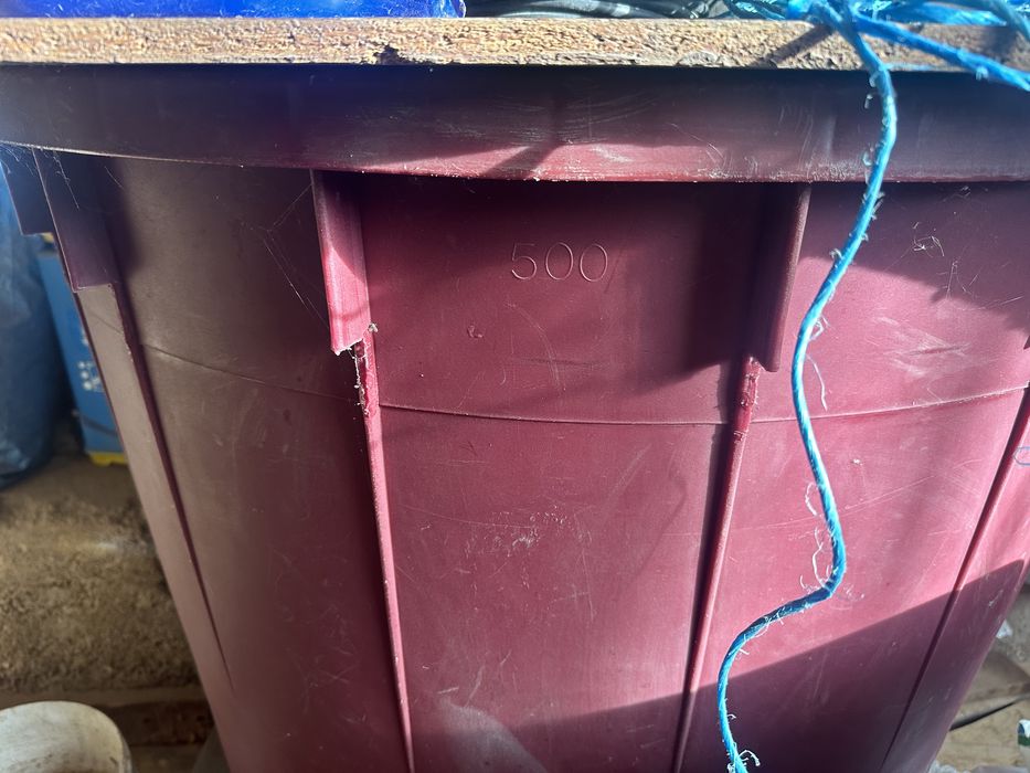Dorna de vinha em plástico