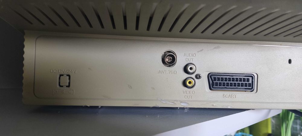 14" телевізор Vestel 1445 SL з пультом