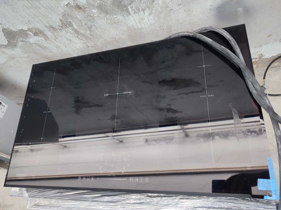 Placa de indução Hotpoint Ariston KIF 952 BXLD B