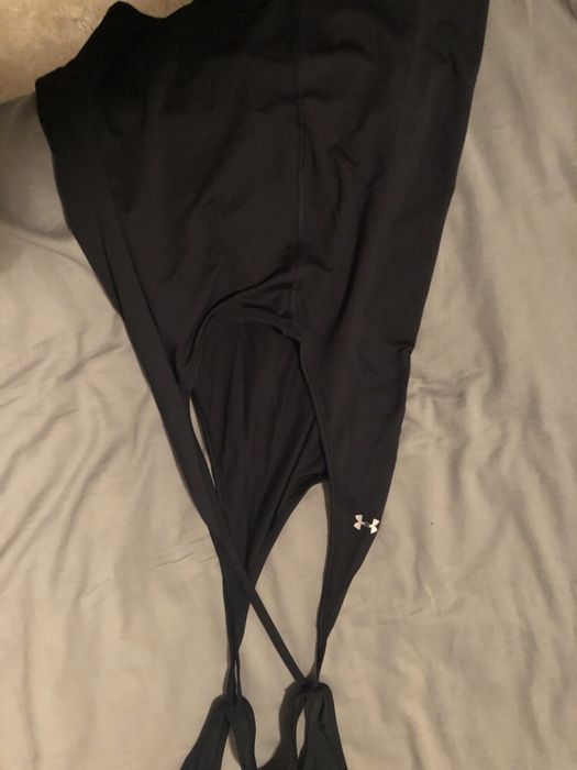 Top desportivo com sports bra UNDER ARMOR negro NOVO,senhora, mulher M