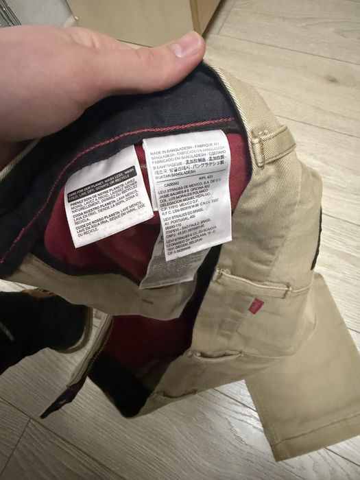 Продам штани Levi’s