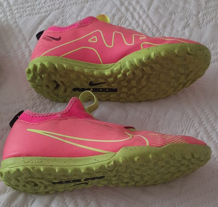 Р.37(23,5 см) NIKE бутси копочки кросівки