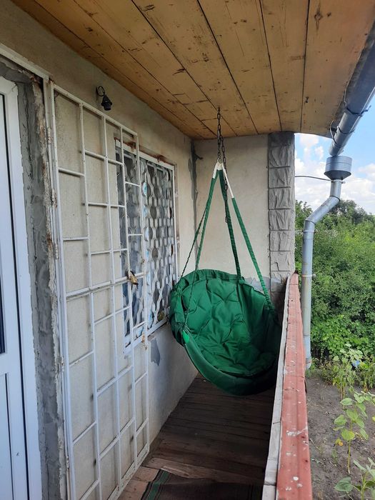 Продам  дачу. Заміський  будинок