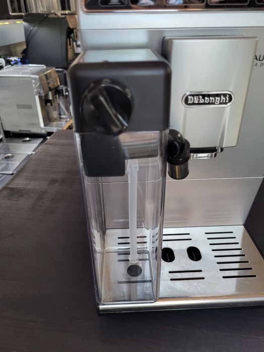Кавомашина Delonghi Autentica Cappuccino